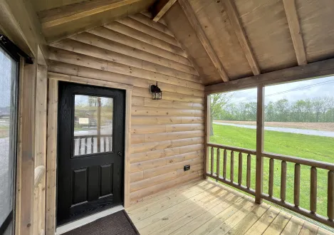 Screened in Porch