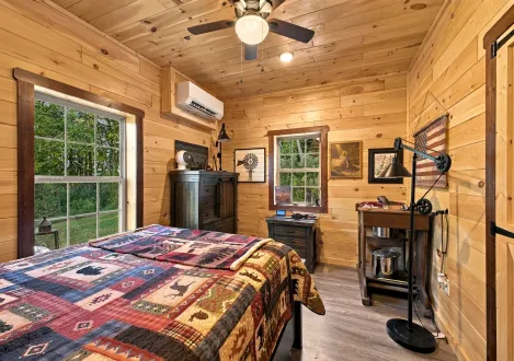 Homesteader modular log home bedroom